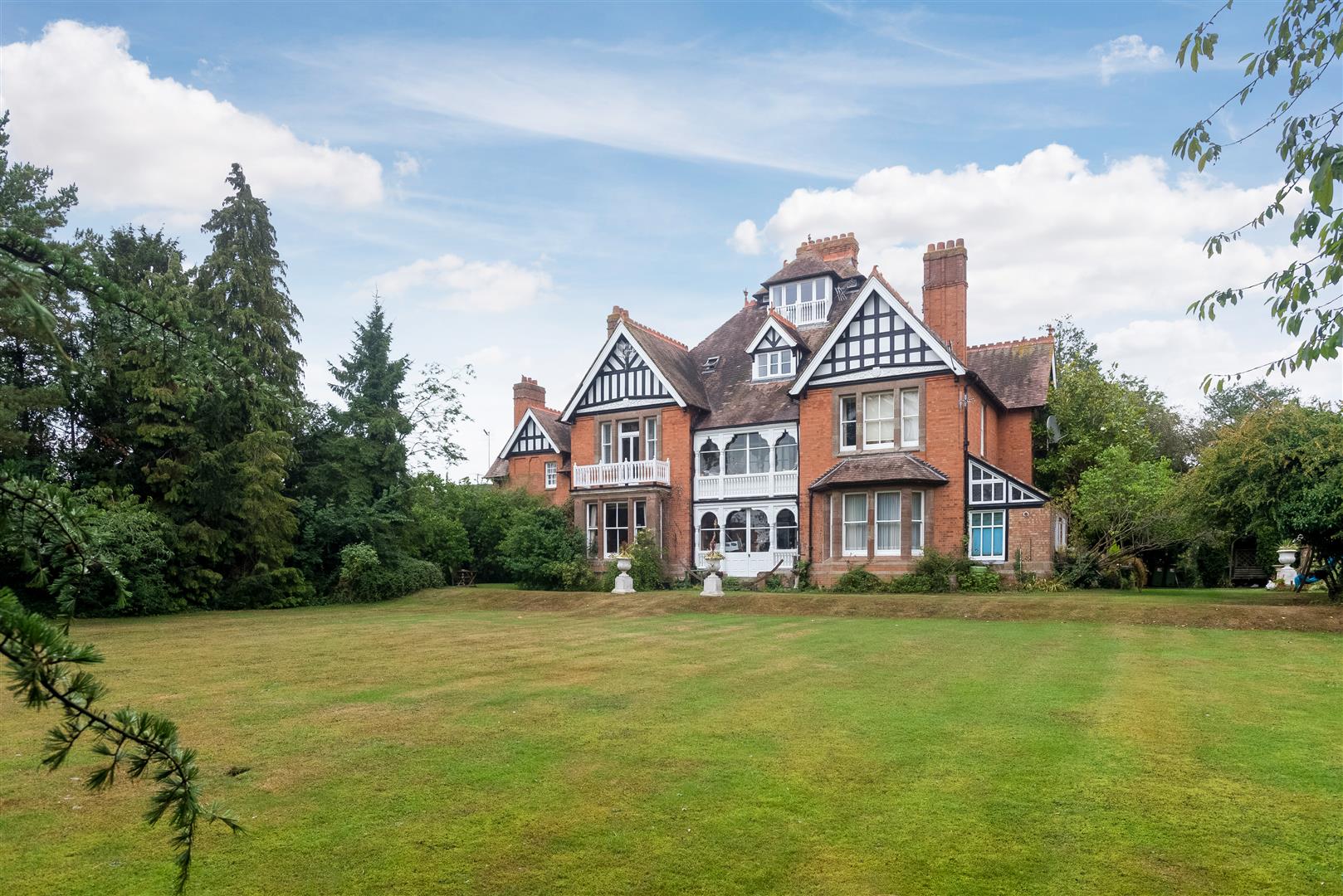 The Avenue, StratfordUponAvon Vaughan Reynolds Estate Agents